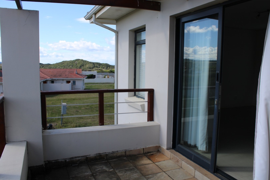 4 Bedroom Property for Sale in Kidds Beach Eastern Cape